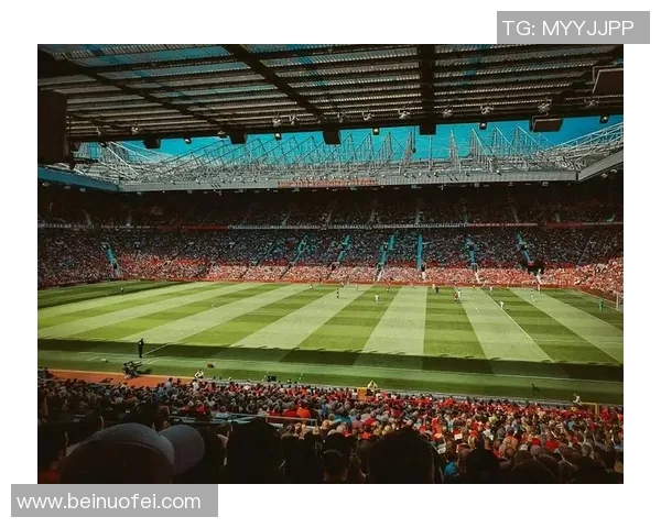 优雅大师纵横绿茵场谱写传奇人生与足球艺术华章