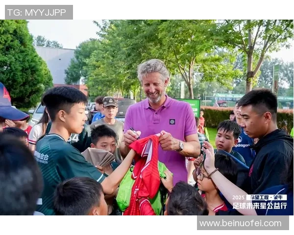 少儿足球星点亮绿茵梦想激励青少年追逐体育荣耀之路